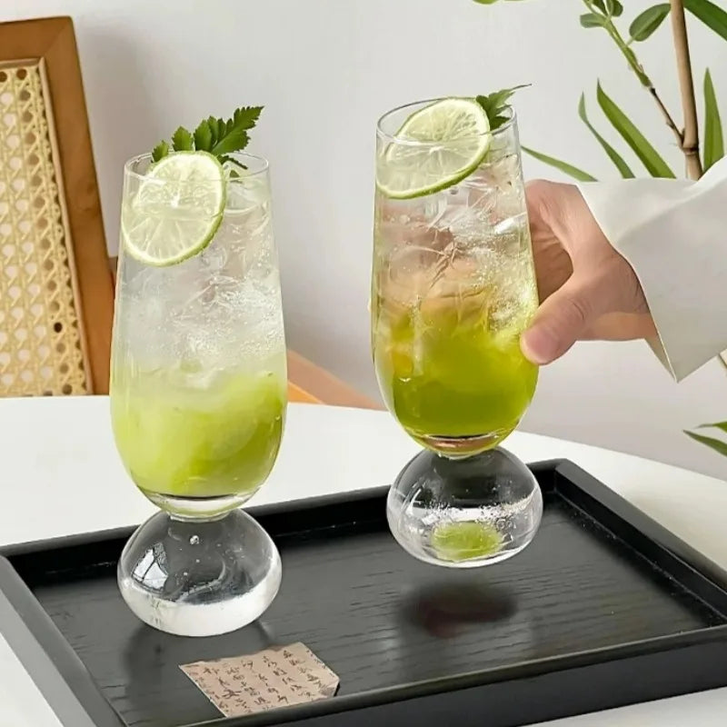 Copo de Suco de vidro com fundo esférico