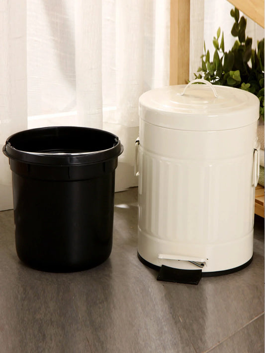Lixeira de Metal Retrô 5L com Pedal Ceci Home  - Fechamento Silencioso para Cozinha